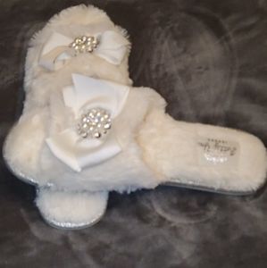 Pretty You London Slippers